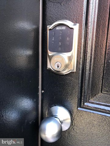 402 N CHESTER ST, Baltimore, MD 21231