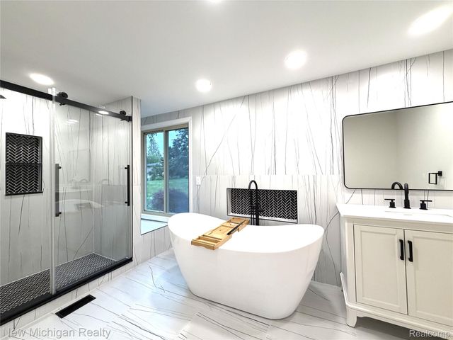 650 Deerfield Court, Rochester Hills, MI 48309