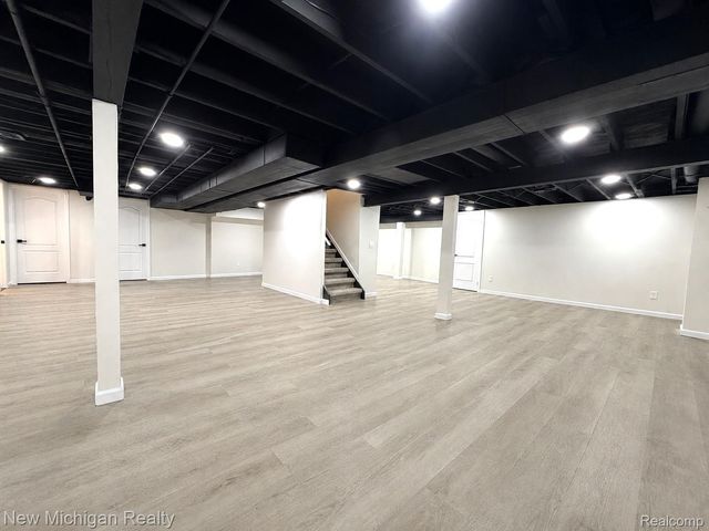 650 Deerfield Court, Rochester Hills, MI 48309
