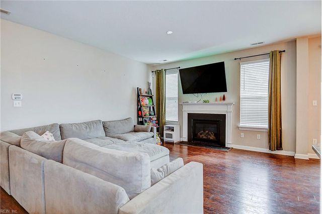 109 Jaclyn DR, Suffolk, VA 23434