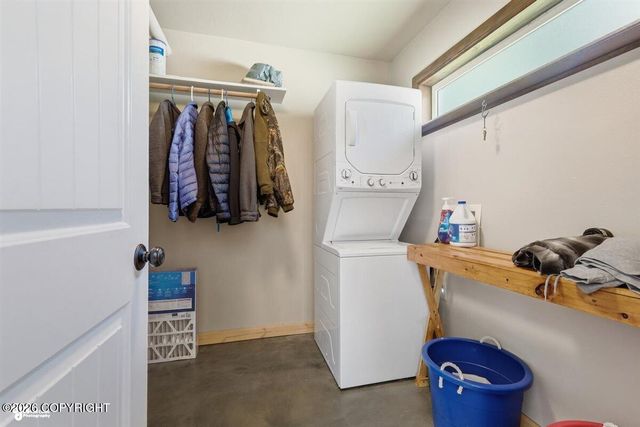 3770 E Ruth Drive, Wasilla, AK 99654