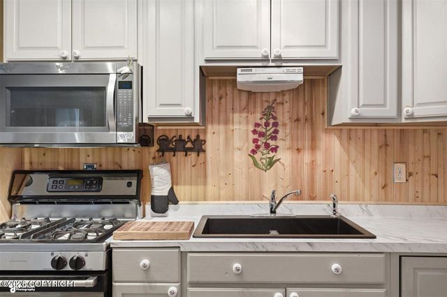 3770 E Ruth Drive, Wasilla, AK 99654