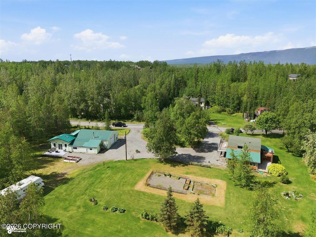 3770 E Ruth Drive, Wasilla, AK 99654