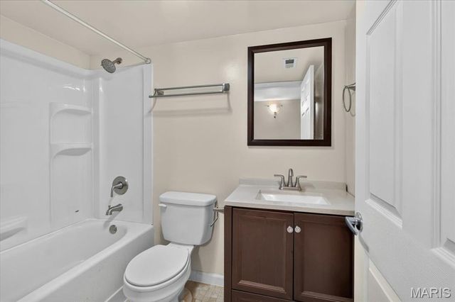 234 Romaine Spring View, St Louis, MO 63026