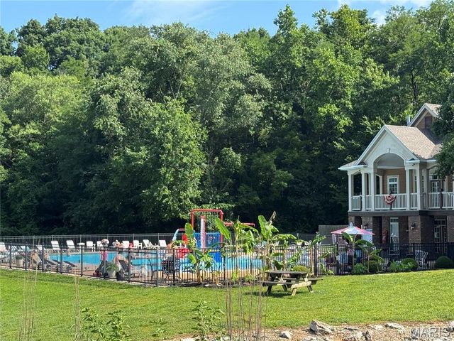 234 Romaine Spring View, St Louis, MO 63026