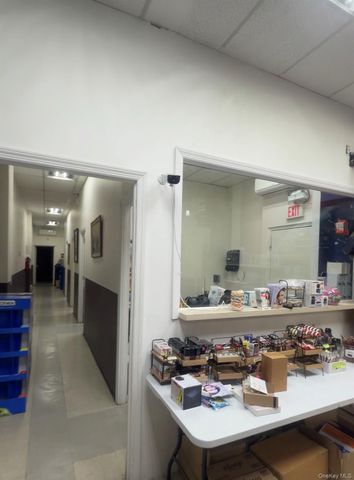 111-21 Roosevelt Ave 1FL, Corona, NY 11368