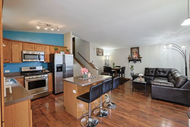15 N Frolic Avenue, Waukegan, IL 60085