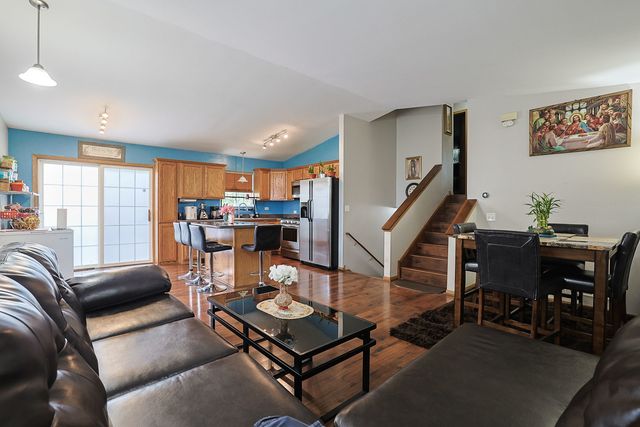 15 N Frolic Avenue, Waukegan, IL 60085