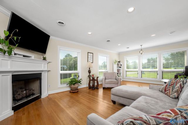 13 West Road, Fayetteville, TN 37334