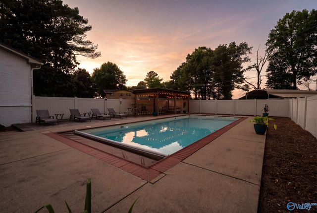 13 West Road, Fayetteville, TN 37334