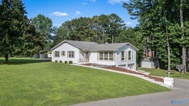 13 West Road, Fayetteville, TN 37334