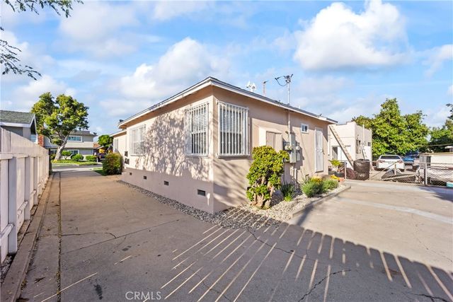 2820 Liberty, South Gate, CA 90280