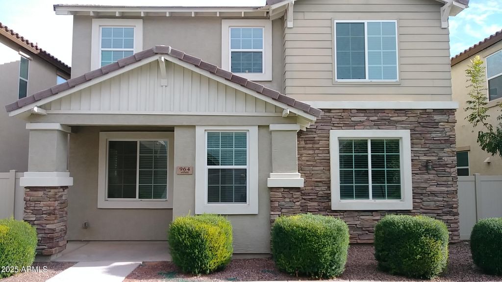 964 S ALMIRA Avenue, Gilbert, AZ 85296