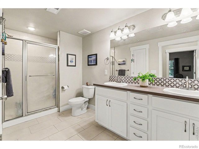 4780 Hahns Peak Drive 102, Loveland, CO 80538