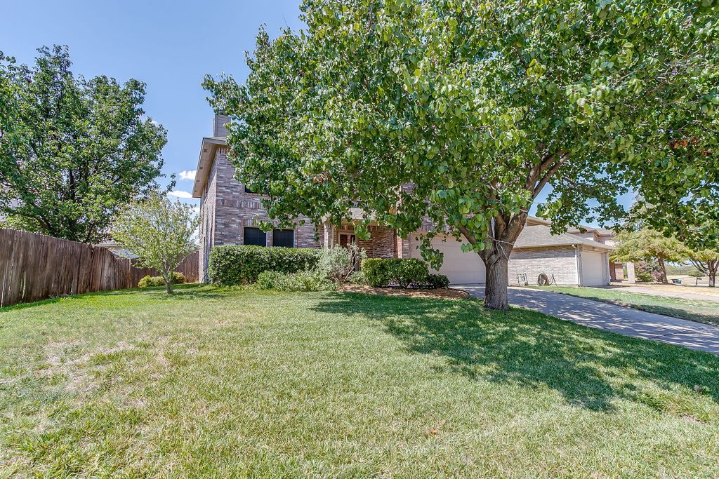 332 Sunset Oaks Drive, Fort Worth, TX 76112 — photo 2