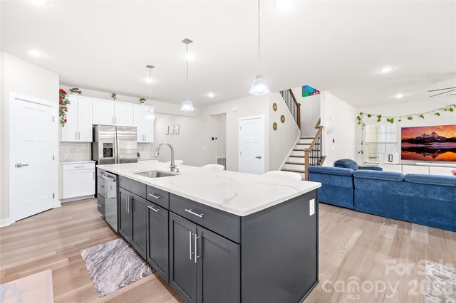 832 Dogwood Creek Lane, Indian Trail, NC 28079