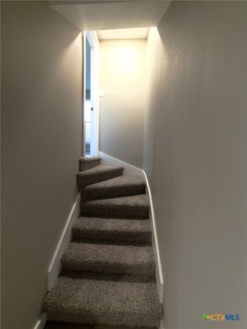 1312 E Anaqua Avenue, Victoria, TX 77901