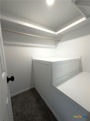 1312 E Anaqua Avenue, Victoria, TX 77901