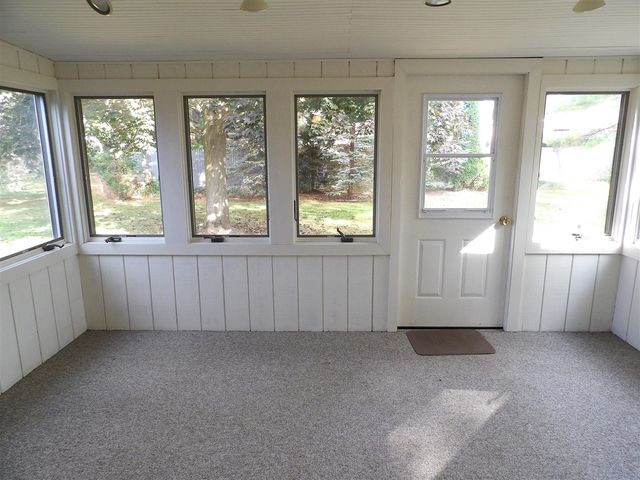 12 Bishop Avenue, Coldwater, MI 49036