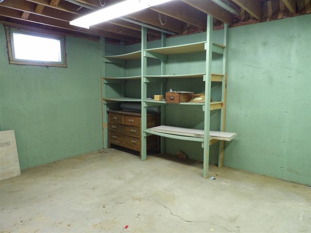 12 Bishop Avenue, Coldwater, MI 49036