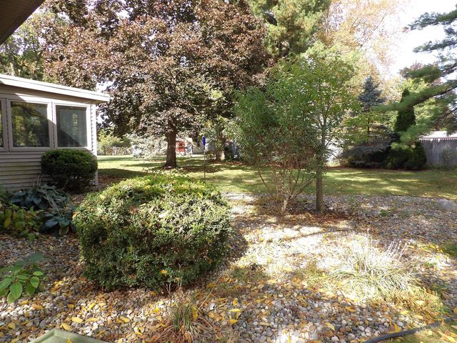 12 Bishop Avenue, Coldwater, MI 49036