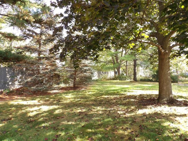 12 Bishop Avenue, Coldwater, MI 49036