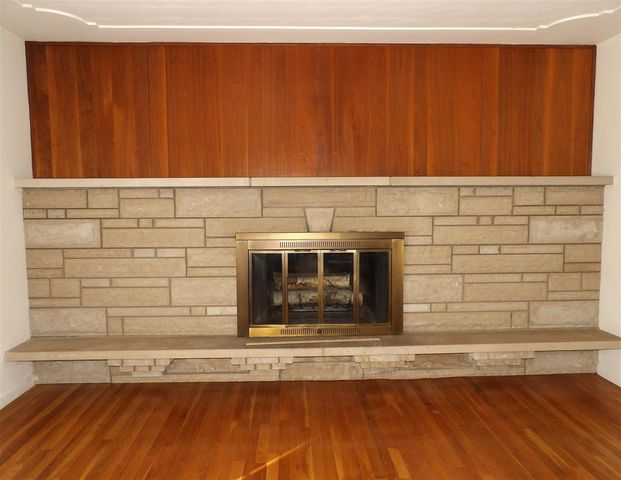 12 Bishop Avenue, Coldwater, MI 49036