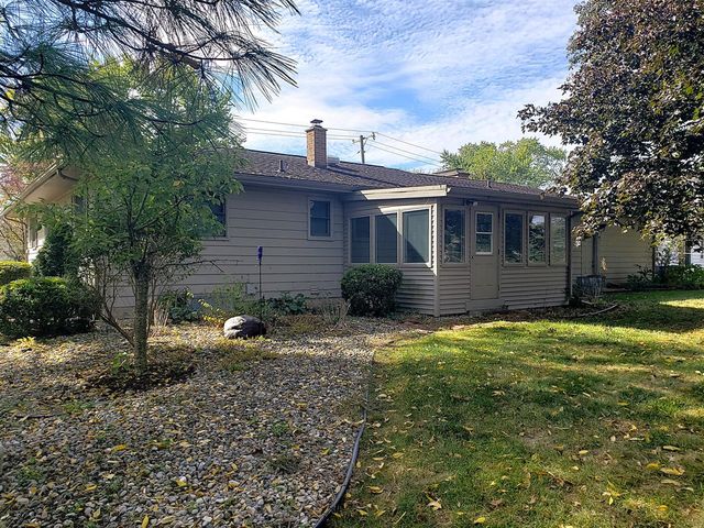 12 Bishop Avenue, Coldwater, MI 49036