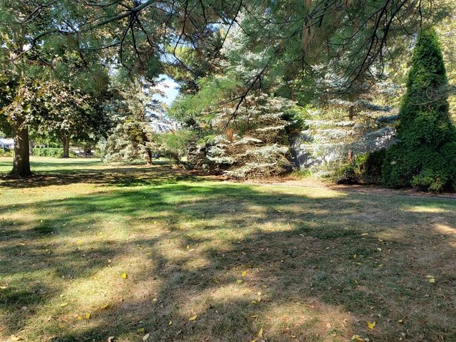 12 Bishop Avenue, Coldwater, MI 49036