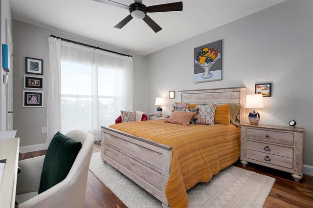 808 3RD AVENUE W 402, Bradenton, FL 34205