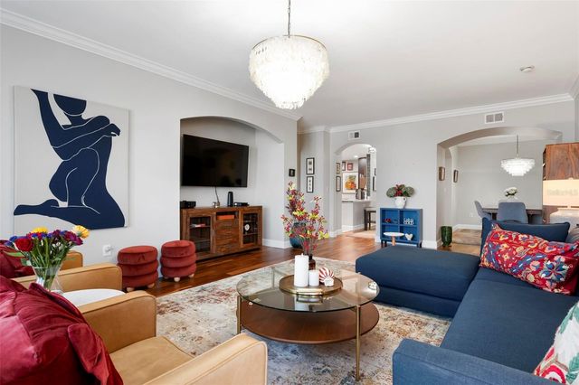 808 3RD AVENUE W 402, Bradenton, FL 34205