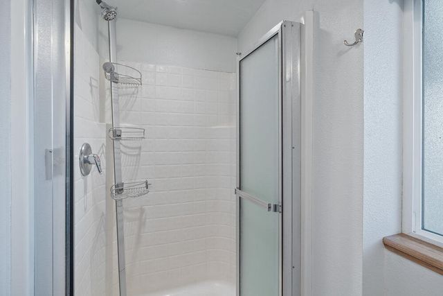 5367 Rosswood Lane, Redding, CA 96001