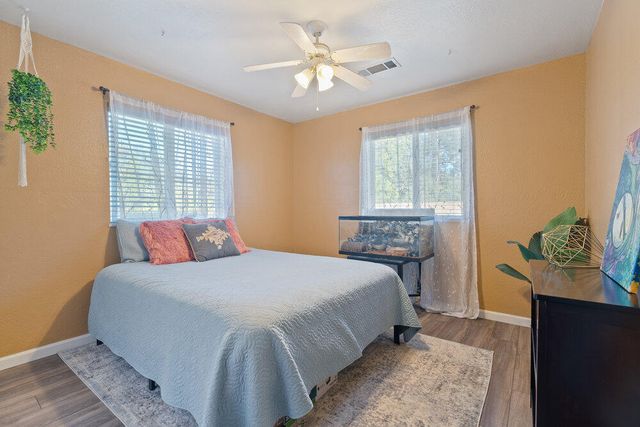 5367 Rosswood Lane, Redding, CA 96001