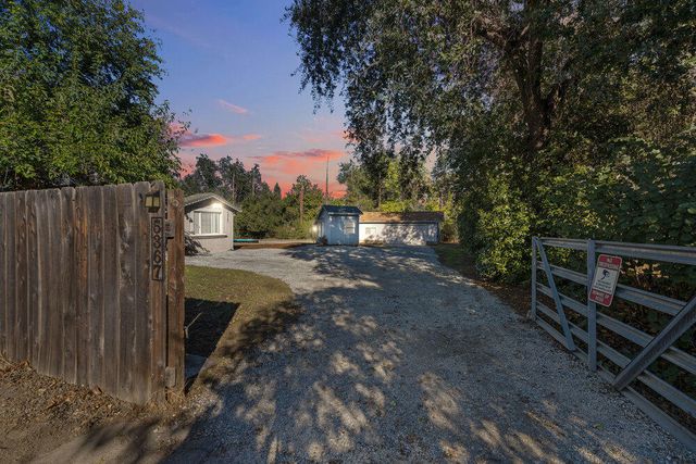 5367 Rosswood Lane, Redding, CA 96001
