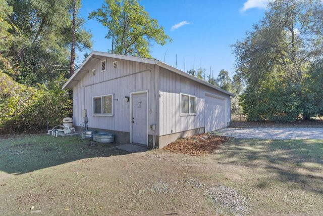 5367 Rosswood Lane, Redding, CA 96001