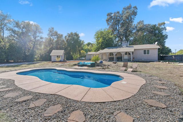 5367 Rosswood Lane, Redding, CA 96001