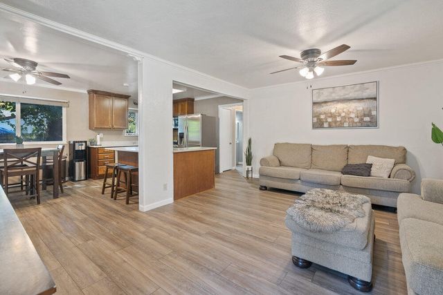 5367 Rosswood Lane, Redding, CA 96001