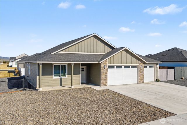 907 NE 5th Avenue, Ephrata, WA 98823