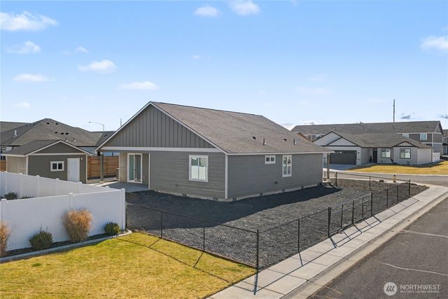 907 NE 5th Avenue, Ephrata, WA 98823