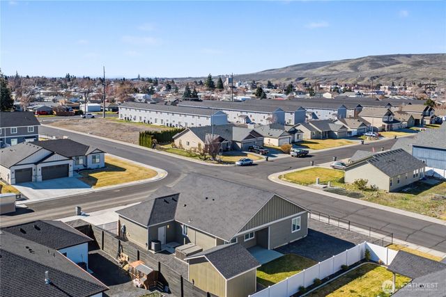 907 NE 5th Avenue, Ephrata, WA 98823