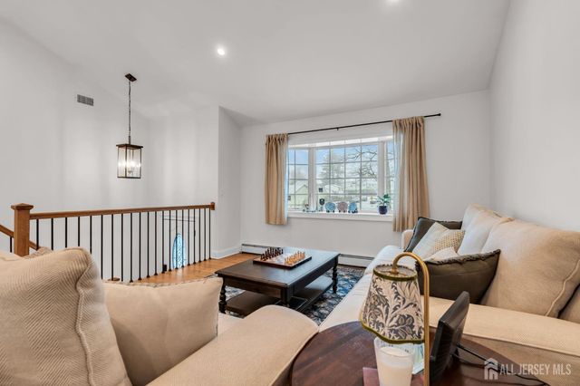 32 Kline Boulevard, Colonia, NJ 07067