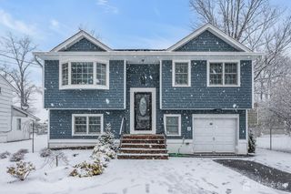 32 Kline Boulevard, Colonia, NJ 07067