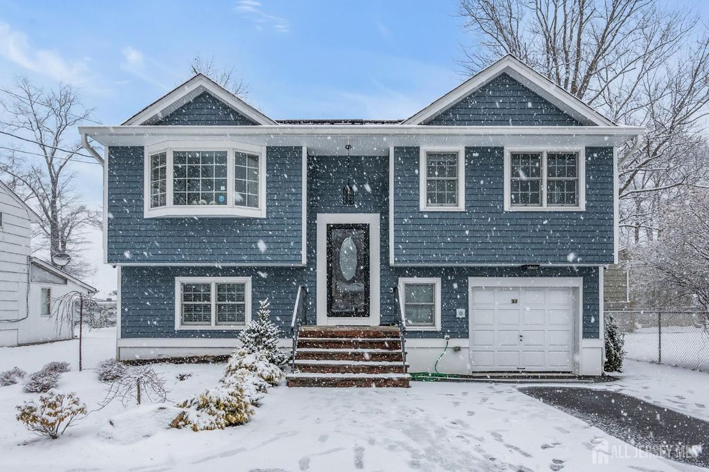 32 Kline Boulevard, Colonia, NJ 07067