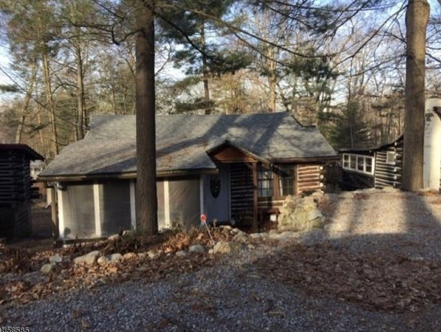 25 Cedar Ln, Vernon Twp., NJ 07461