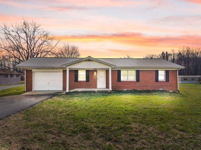 2048 US-127, Russell Springs, KY 42642