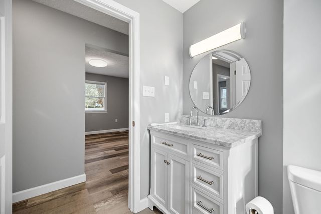 2048 US-127, Russell Springs, KY 42642