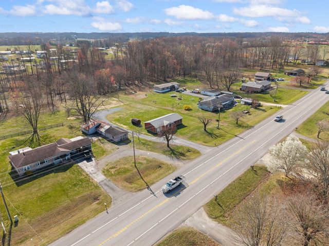 2048 US-127, Russell Springs, KY 42642