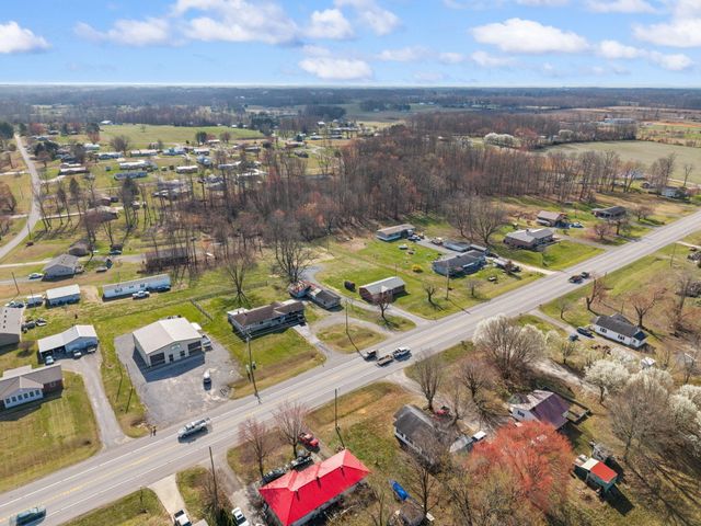 2048 US-127, Russell Springs, KY 42642