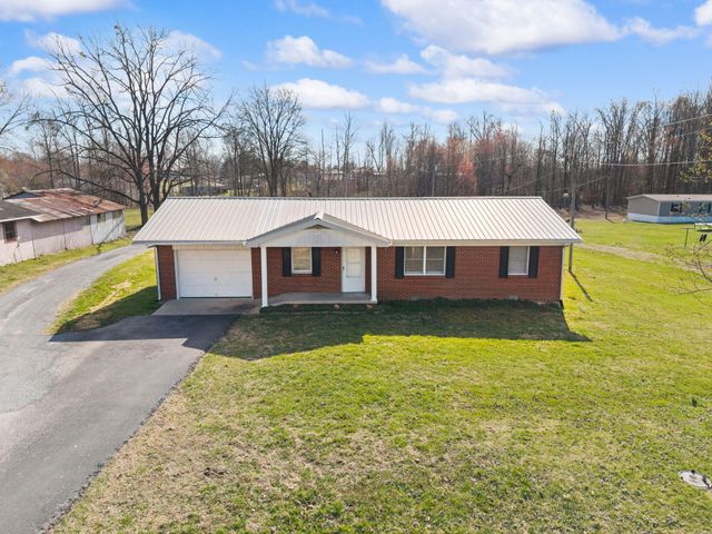 2048 US-127, Russell Springs, KY 42642