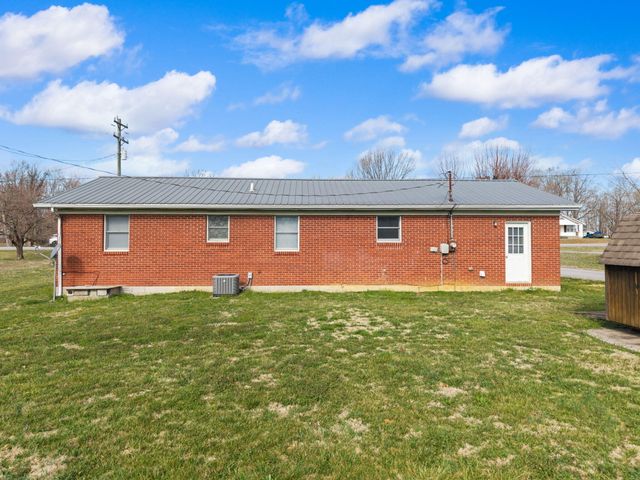2048 US-127, Russell Springs, KY 42642